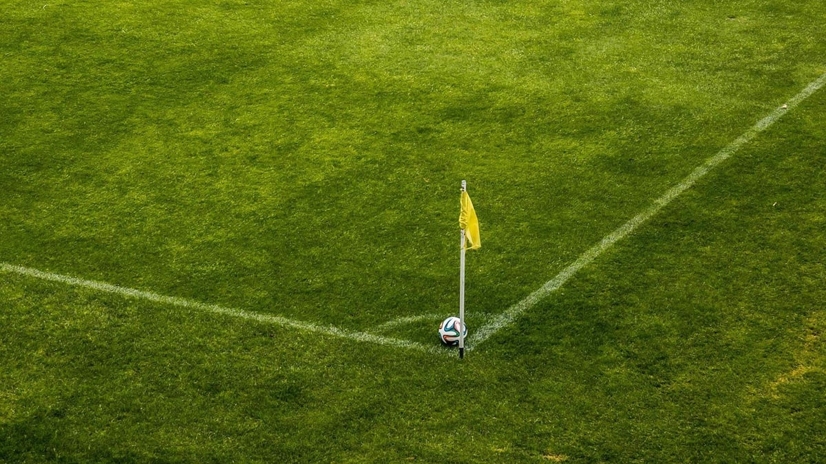 En fotbollsplan i Superettan 2025
