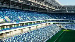 En stor fotbollsarena